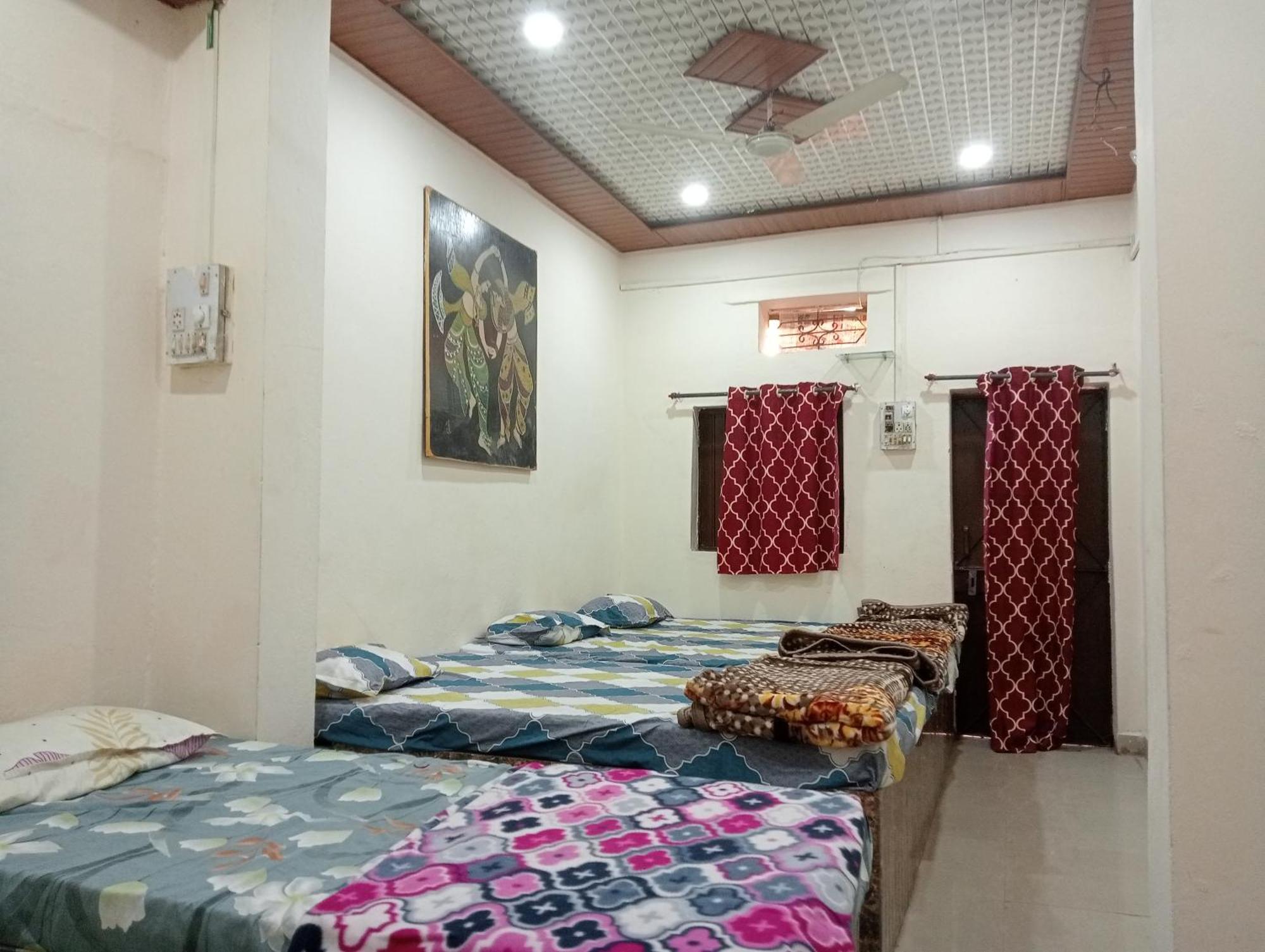 Shree Maya Home Stay Ujjain Zimmer foto